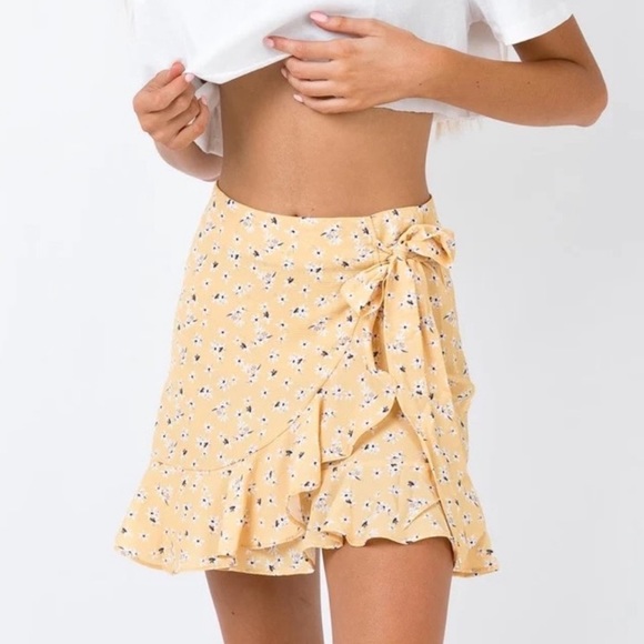 Host Pick✨ Princess Polly • Zecca Mini Skirt - Picture 13 of 13